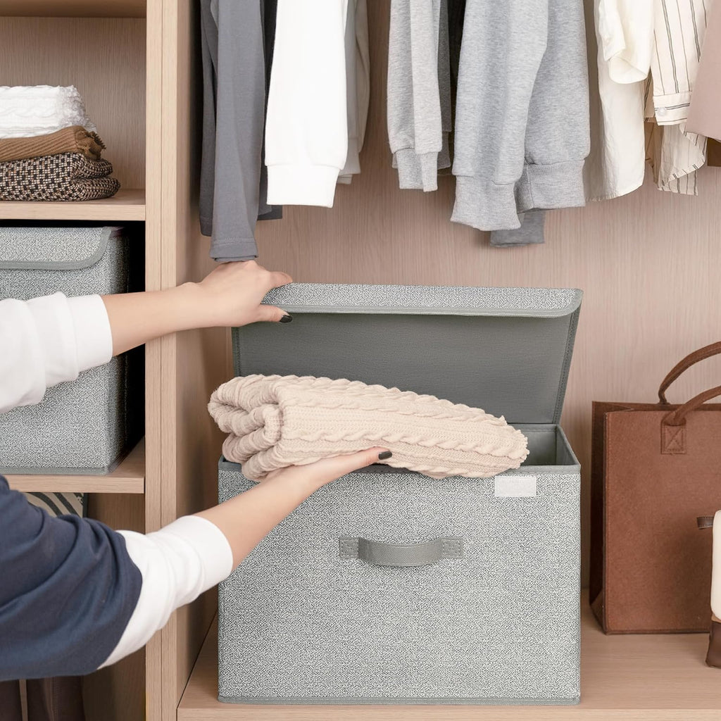 GRANNY SAYS Opbergboxen met Deksel, Pak van 2 Stoffen Opbergdozen met Deksels, Opbergbakken met Deksel, Kledingkast Organizer Opbergen en Organiseren, Opvouwbare Opbergdoos voor Kleding - Wit&Grijs
