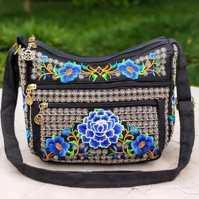 Yunnan Ethnic Style Bag Embroidered Women's Shoulder Bag Fully Embroidered Crossbody Bags for Women Ladies Hand Bags